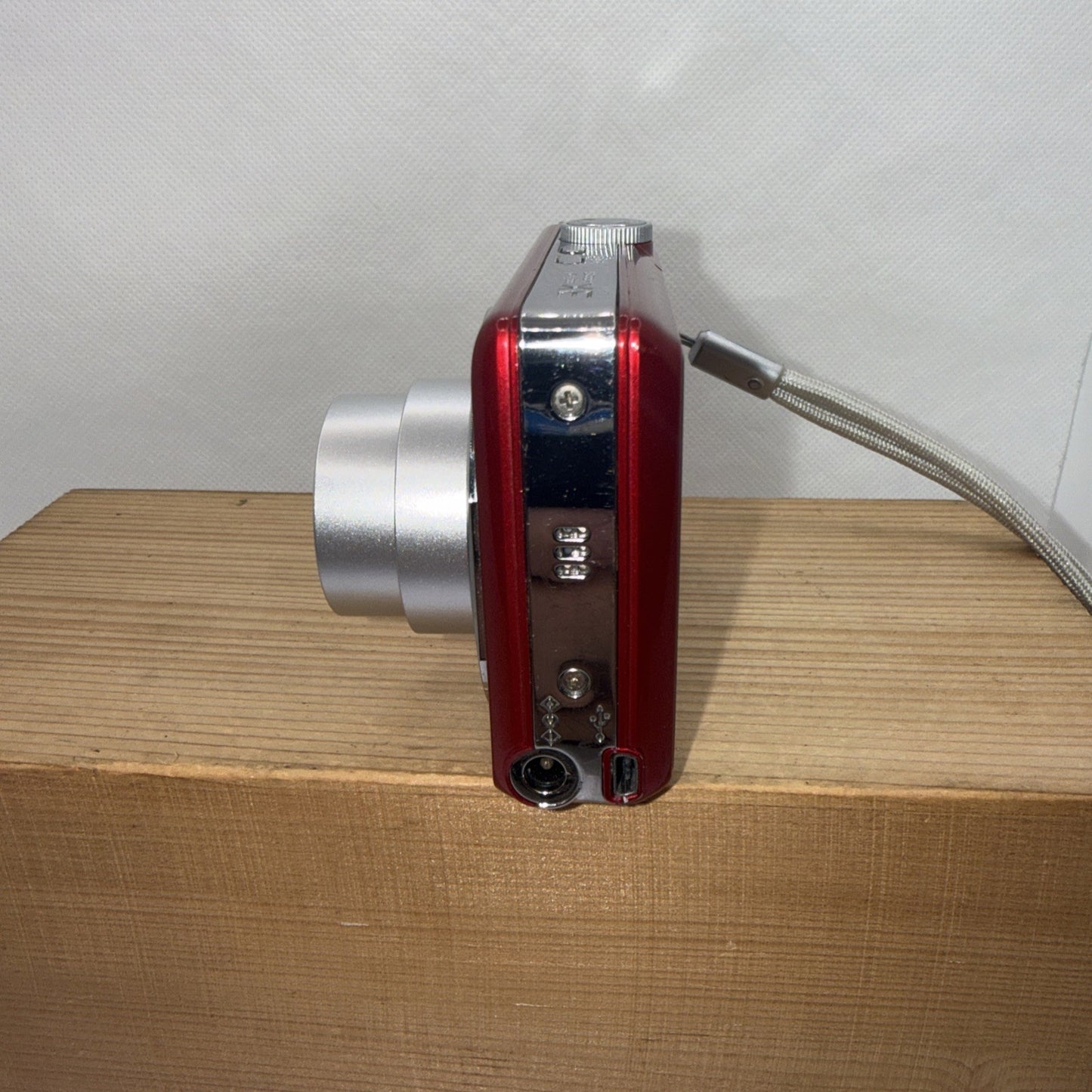 Kodak EasyShare MD1063 10.3MP Digital Camera Tested + Charger Battery 4GB SD