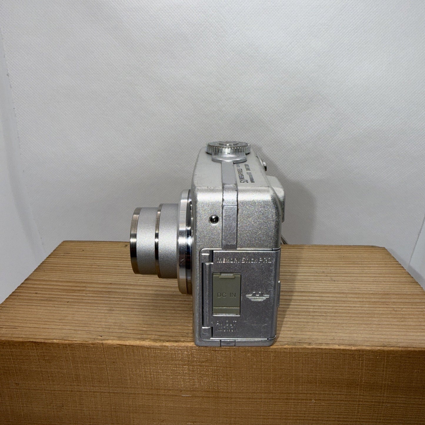 Sony Cyber-shot DSC-W1 5.1MP Digital Camera Tested + Memory Card & USB Cable