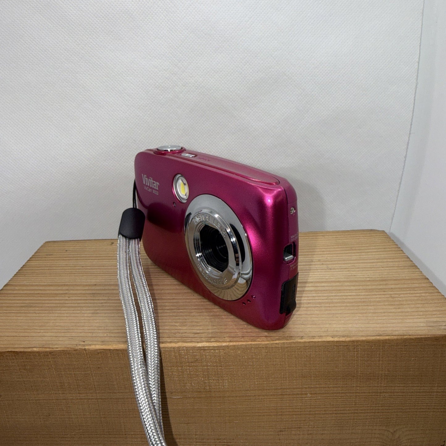 Vivitar Vivicam X022 10.1MP Compact Digital Camera Pink Tested + 4GB SD Card
