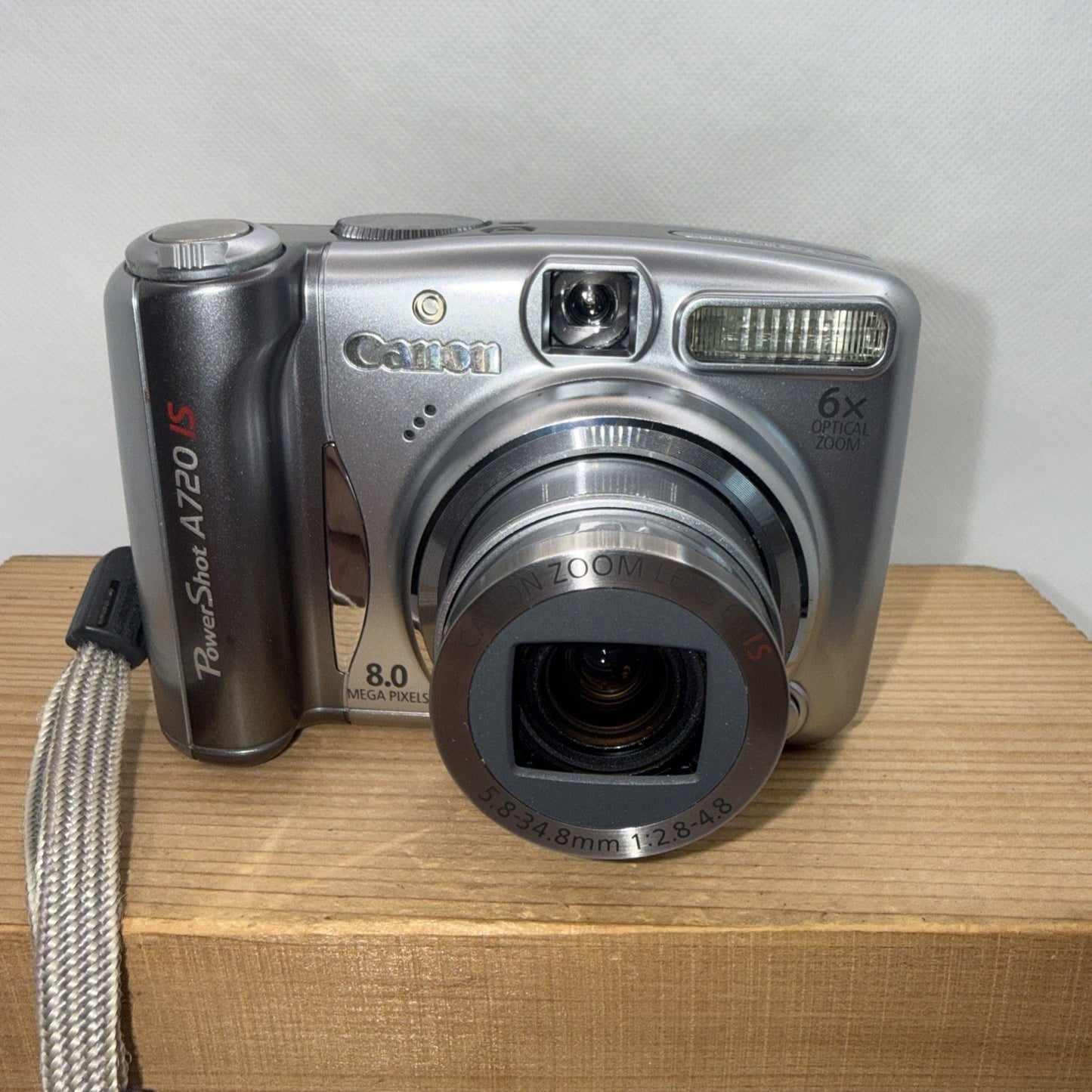 Canon Powershot A720 IS Digital Camera 8MP Tested Working + 4GB SD Card