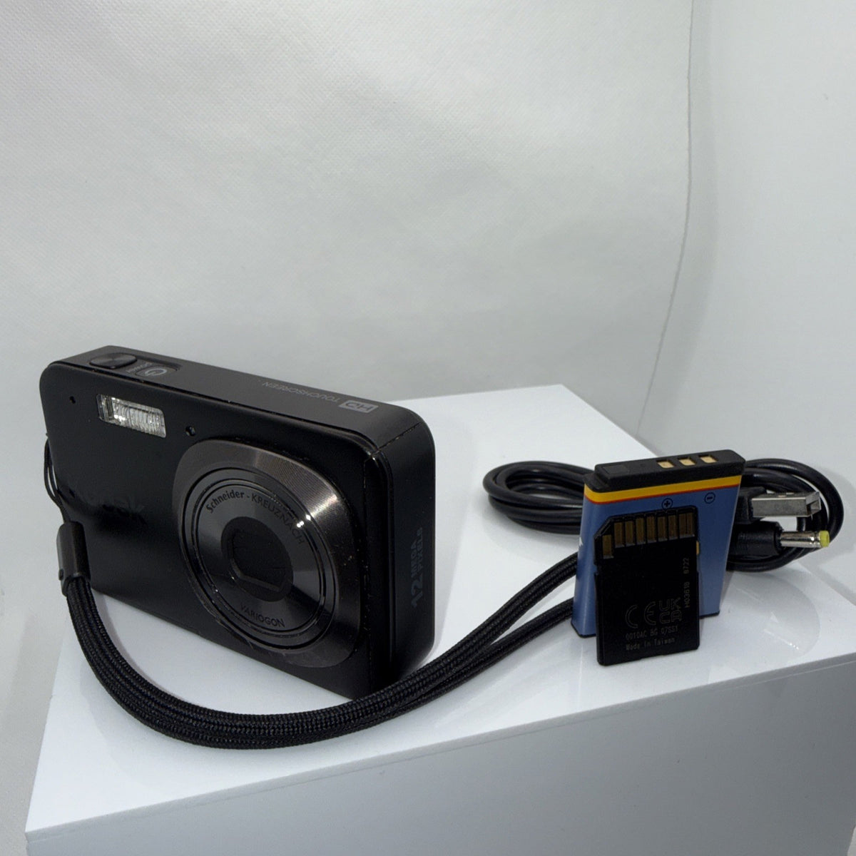 Digital Camera Kodak EasyShare V1273 12MP Tested + Charger Battery 4GB SD