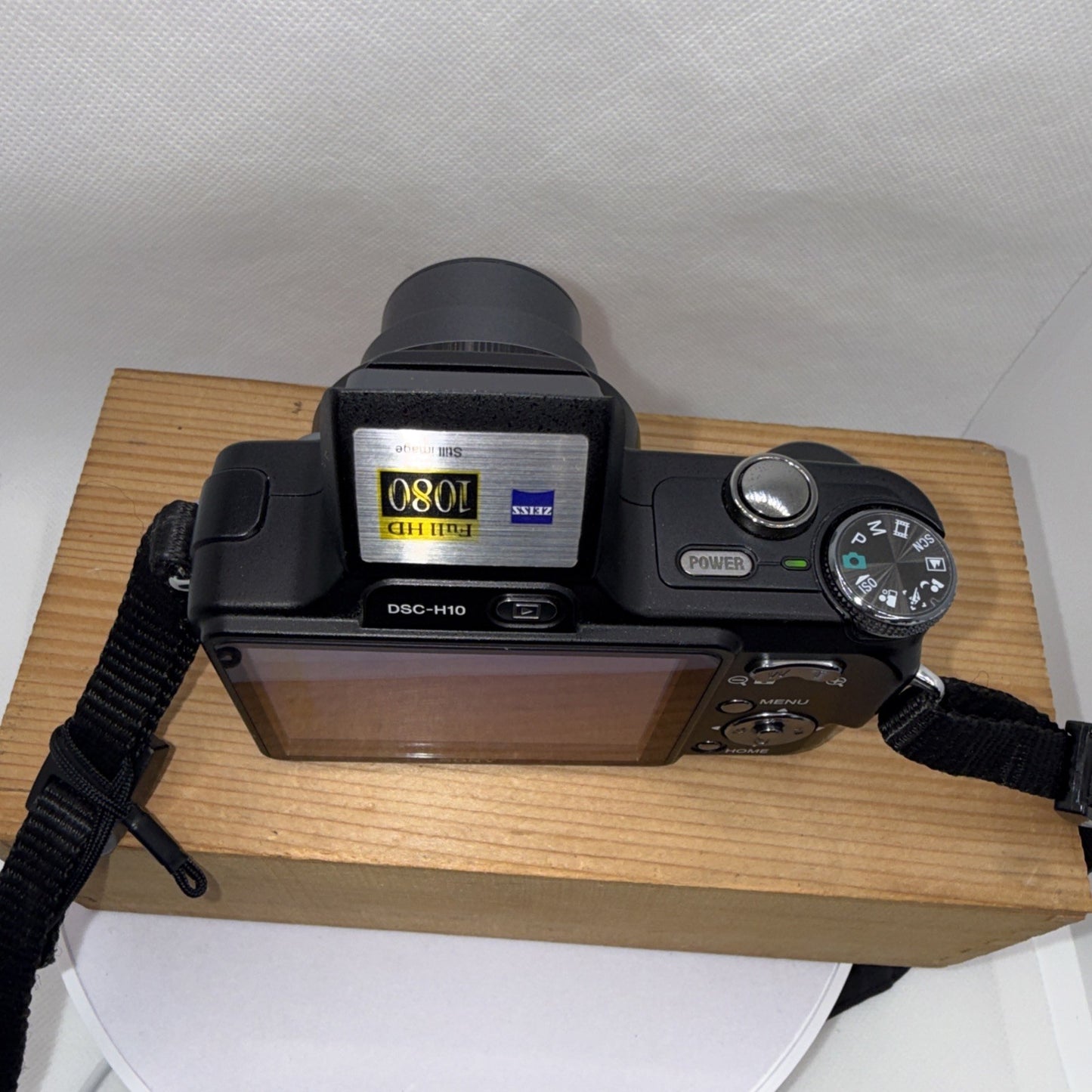 Sony Cyber-shot DSC-H10 Digital Camera 8.1MP Tested *minor Screen Issue* Bundle