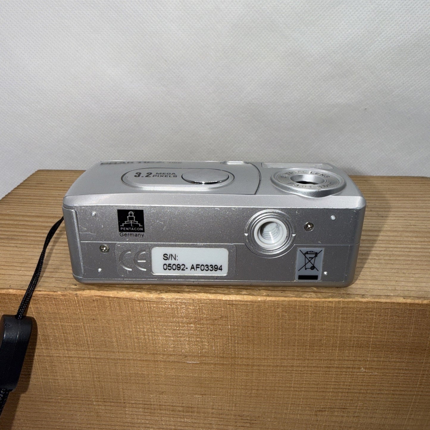 Praktica Mini 3.2MP Digital Camera Tested & Fully Working + 128MB SD Card