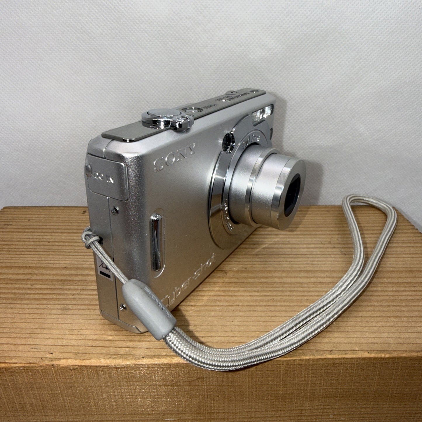 Sony Cyber-shot DSC-W35 7.2MP Digital Camera Tested + Charger Battery Memory