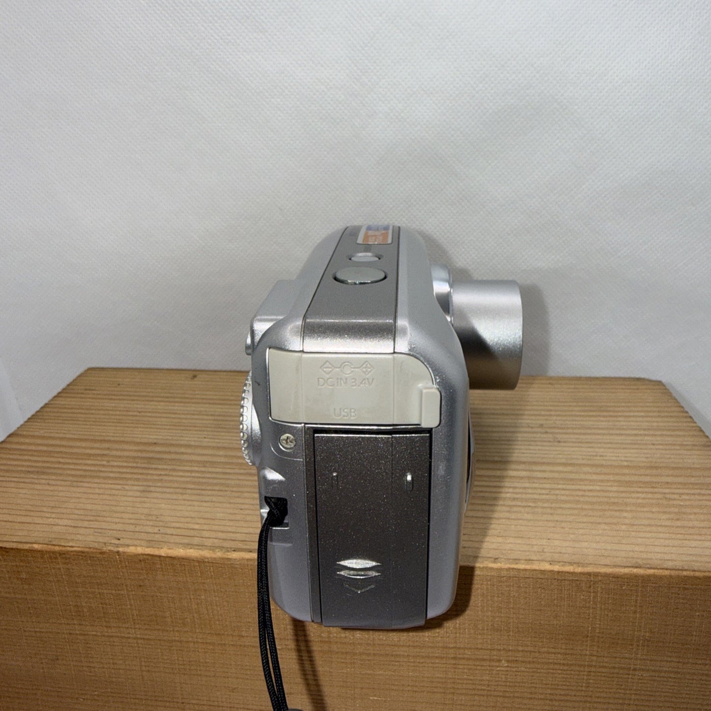 Olympus FE-120 Digital Camera 6MP Tested Working + 256MB XD Memory Card VGC