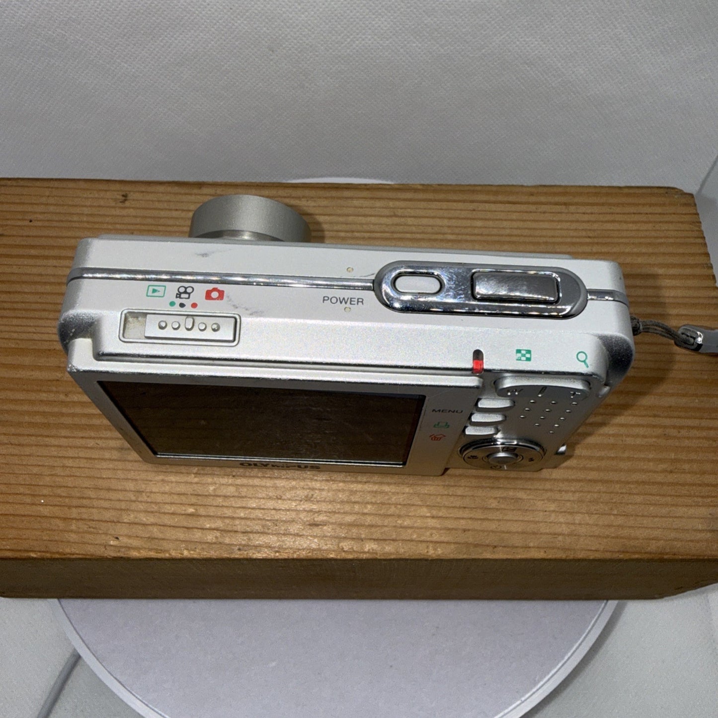Y2K OLYMPUS FE-160 6MP Digital Camera Tested + Charger Battery XD Card & Cable