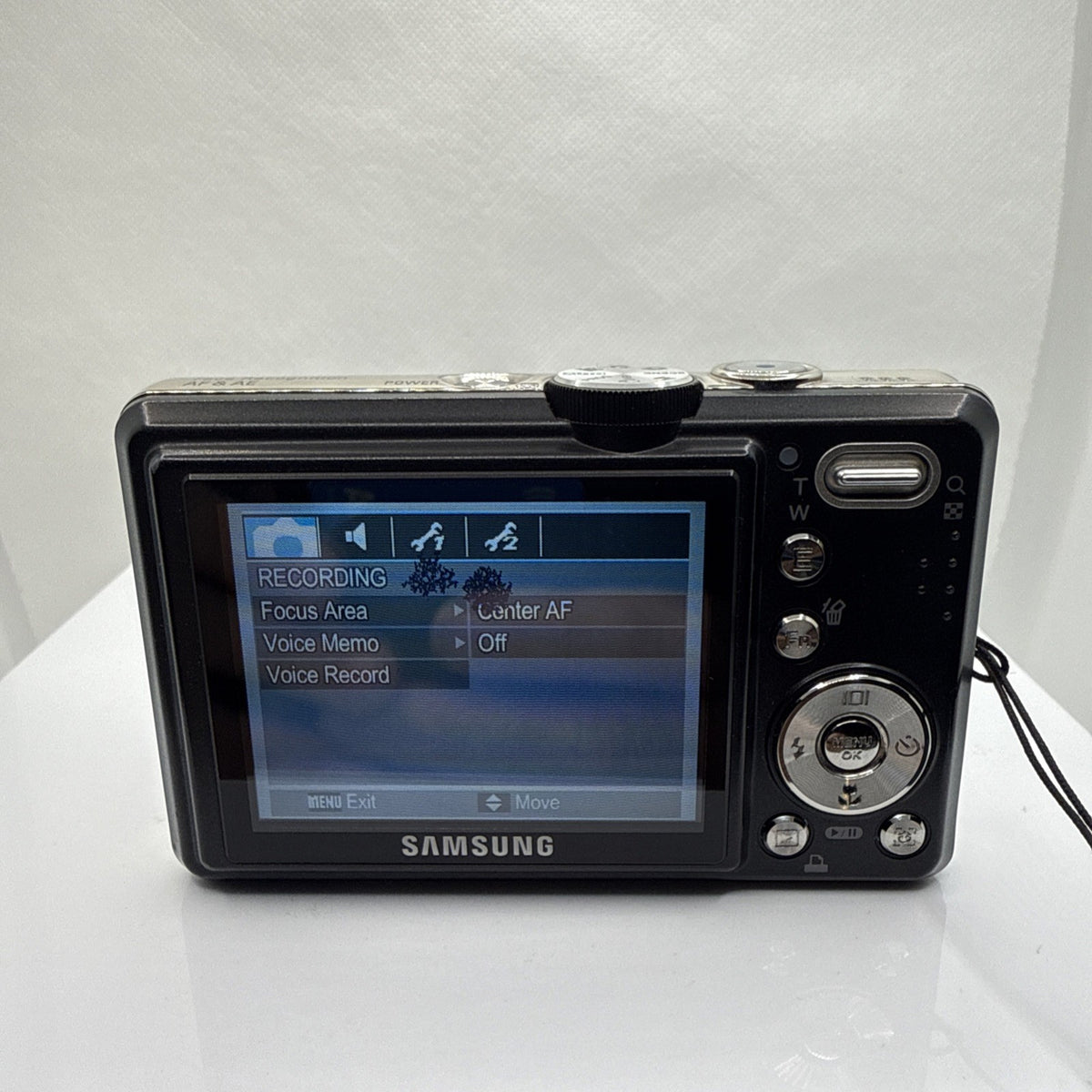 Samsung L735 7.2MP Digital Camera Tested *Minor Screen Issue* + Accessories 4GB