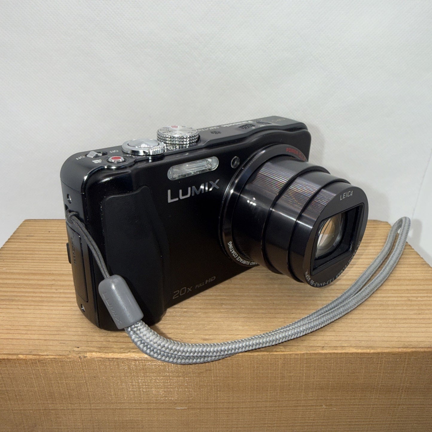 Panasonic Lumix DMC-TZ30 Digital Camera Tested & Working Complete Kit/Bundle