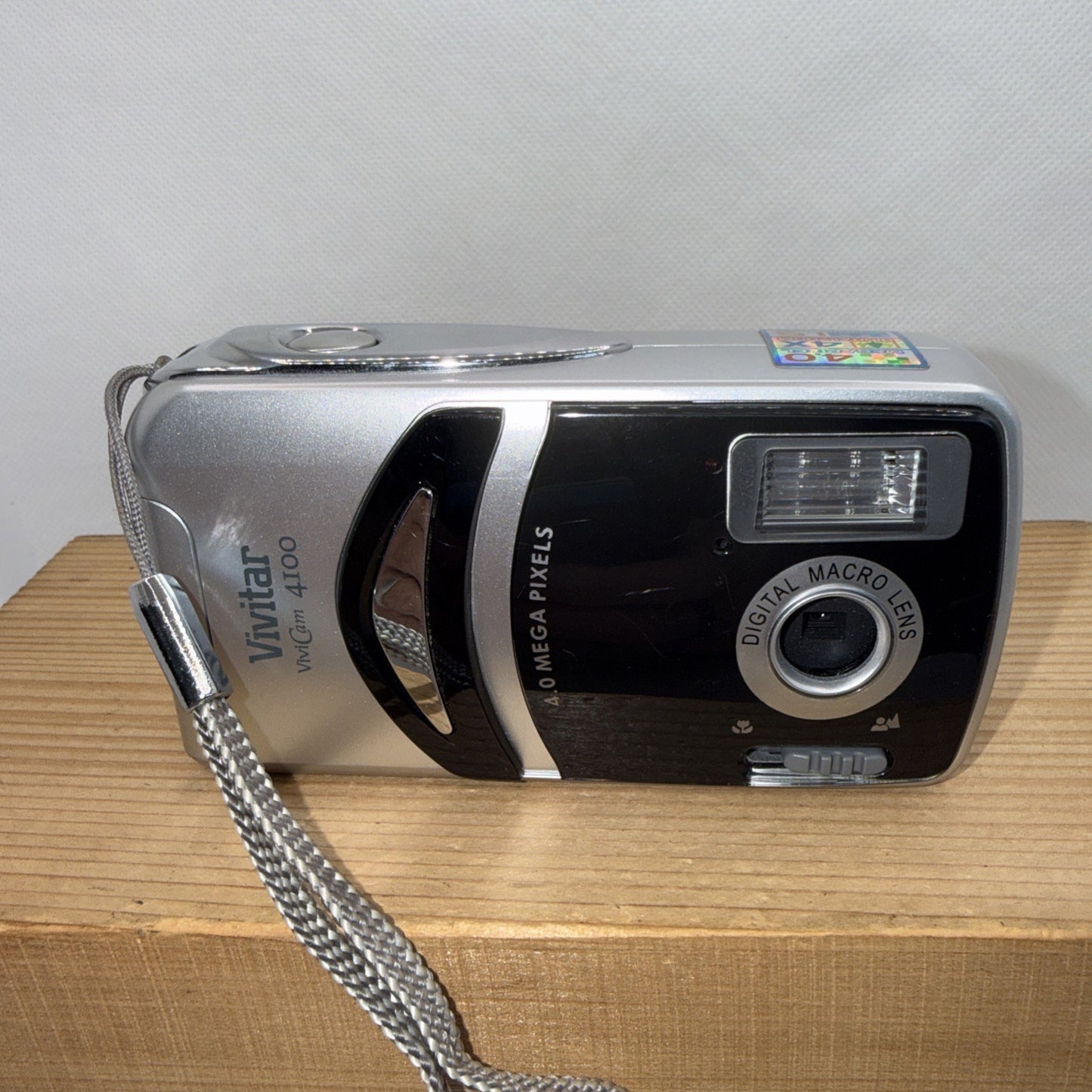 Vivitar Vivicam 4100 4.0MP Compact Digital Camera Black Tested