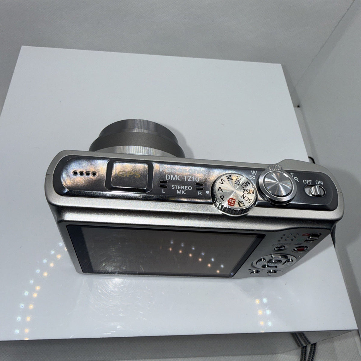 Panasonic LUMIX DMC-TZ10 12.1MP Digital Camera GPS Tested *Minor Screen Issue*