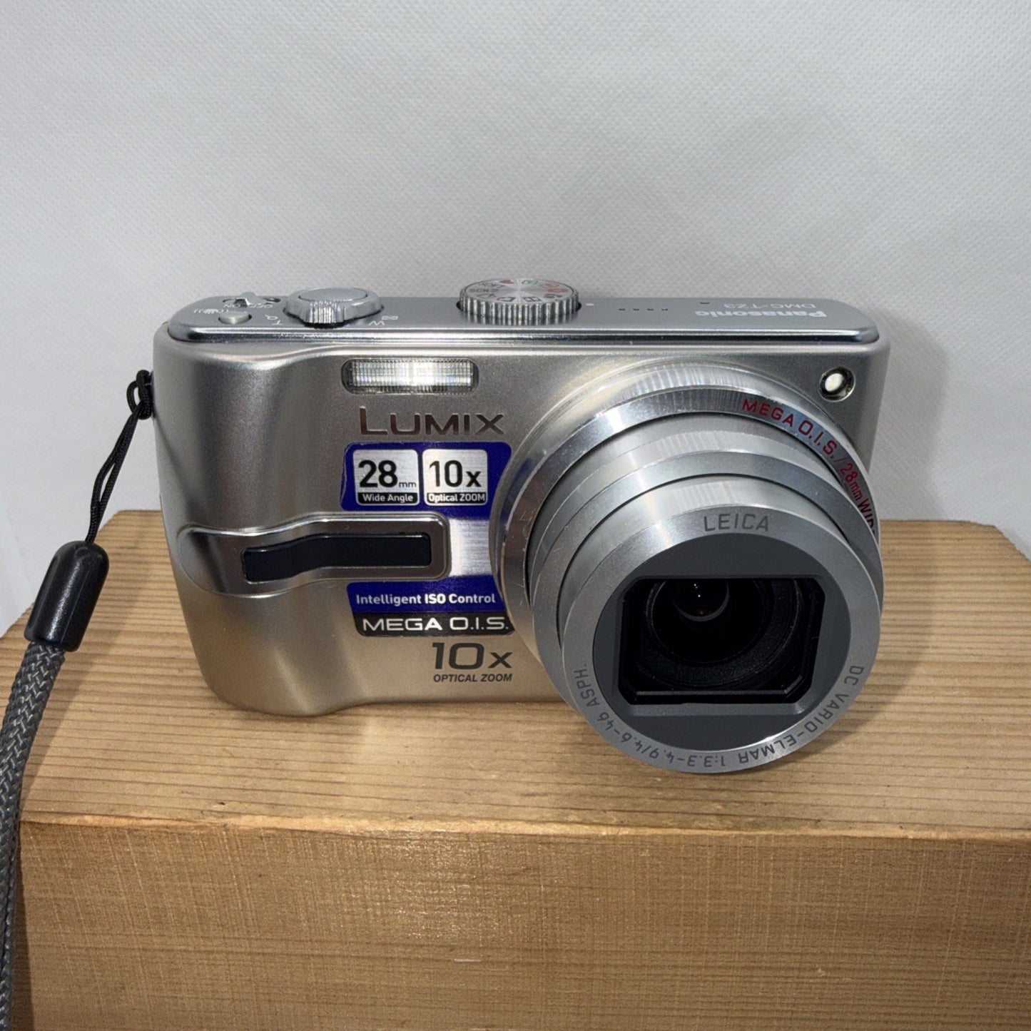 Panasonic LUMIX DMC-TZ3 7.2MP Digital Camera Tested + Charger Battery 4GB SD