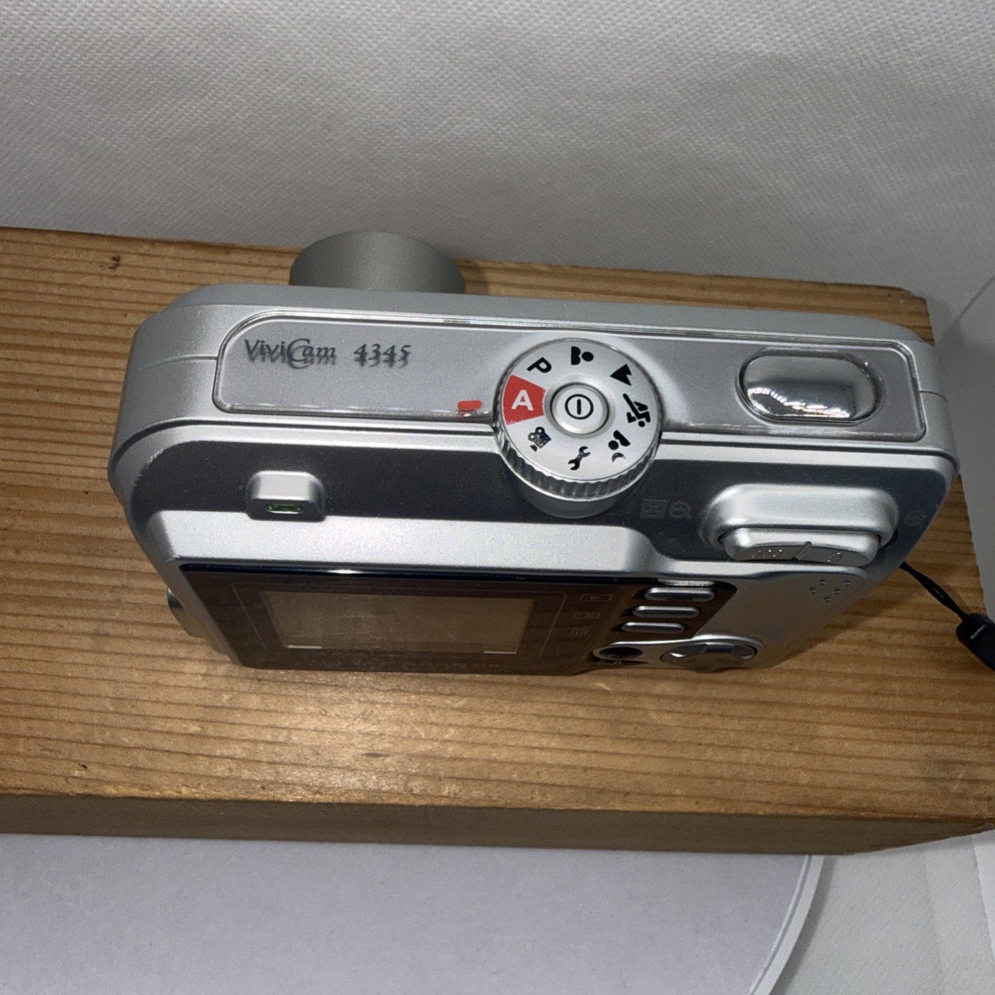 Vivitar Silver Vivicam 4345 4.0MP Compact Vintage Digital Camera Tested + 2GB SD