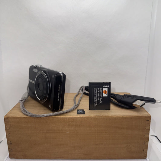 Samsung ST67 14.2MP Digital Camera Tested Working + Charger Battery 2GB SD Card