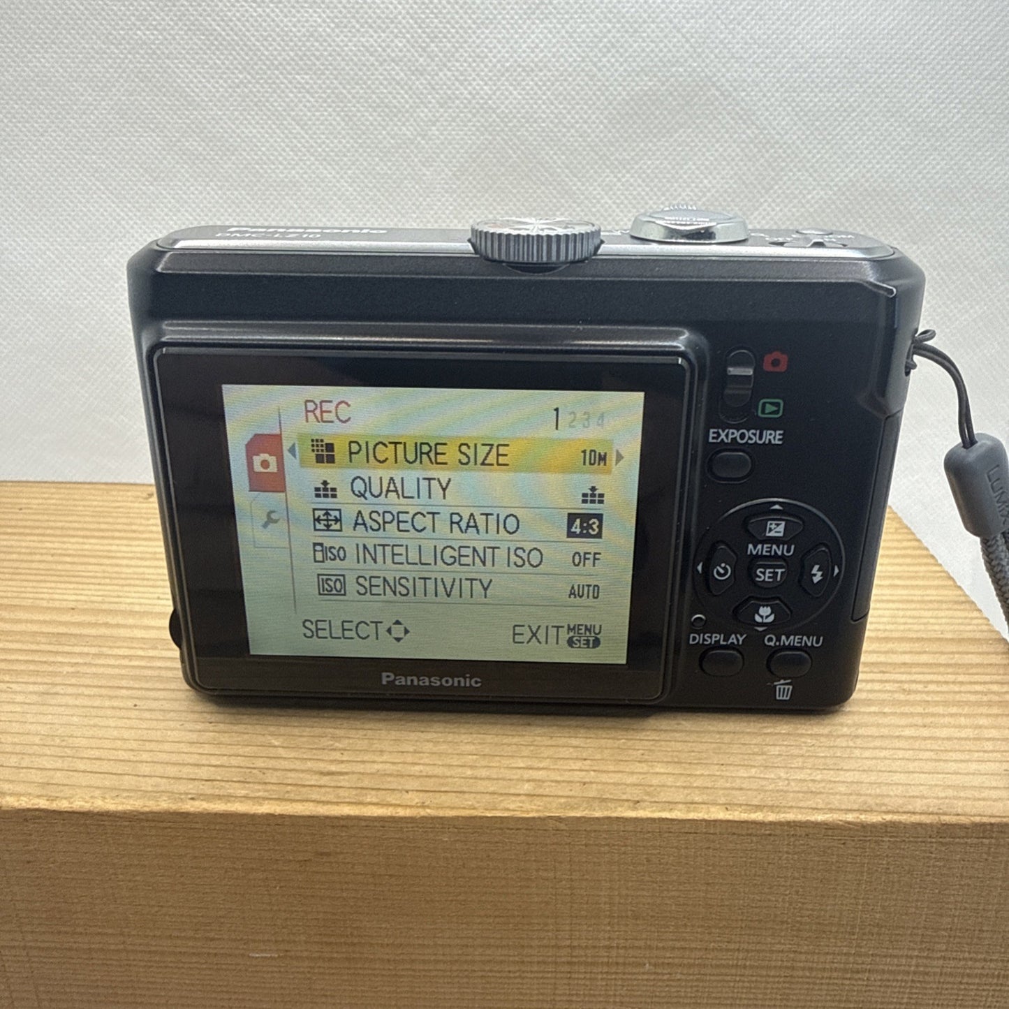 Panasonic Lumix DMC-LZ10 10MP Digital Camera Tested Working Plus 4GB SD Card VGC