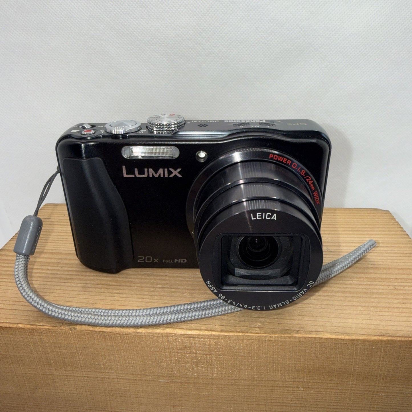 Panasonic Lumix DMC-TZ30 Digital Camera Tested & Working Complete Kit/Bundle