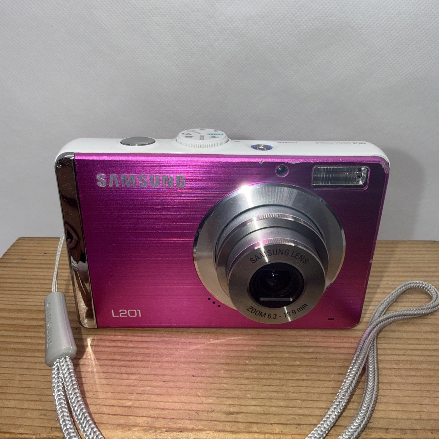 Samsung L201 10.2MP Pink Digital Camera Tested Working + Charger Battery 4GB SD