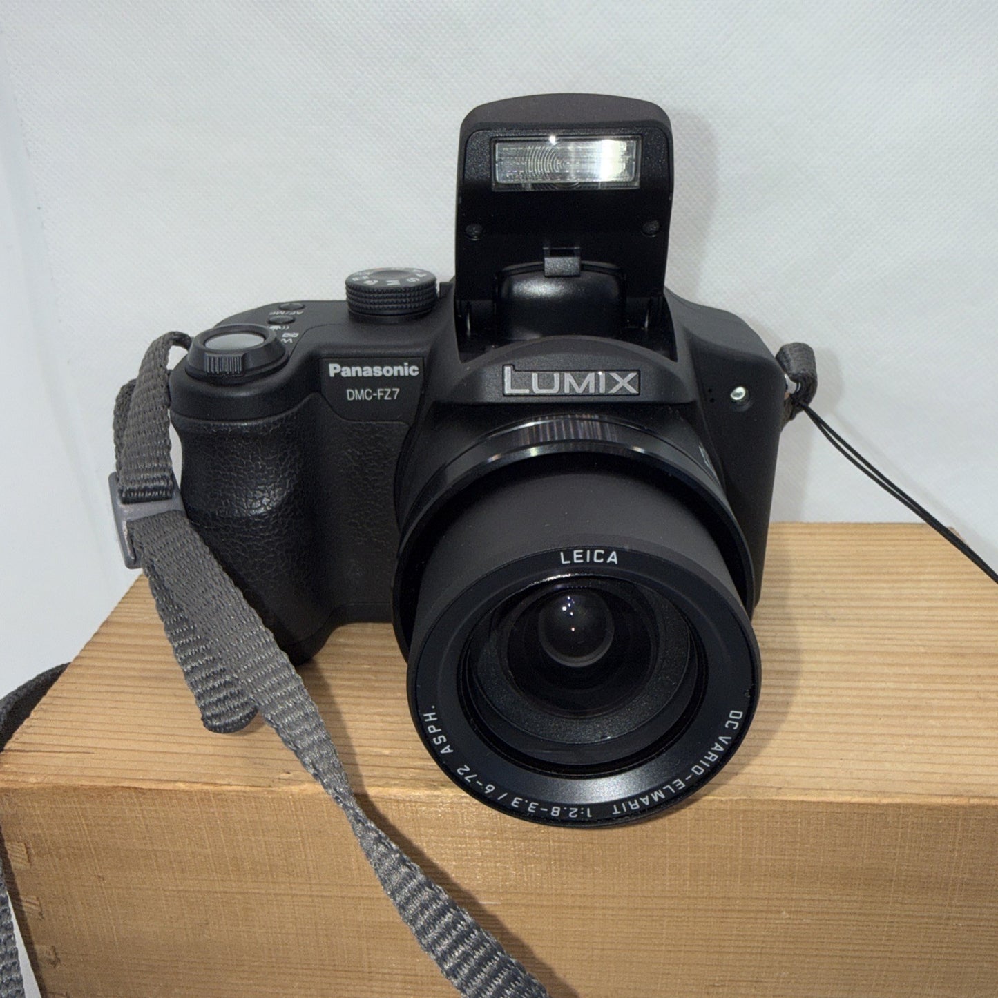 Panasonic DMC-FZ7 6MP Digital Bridge Camera Charger Tested Bundle + Free Gifts