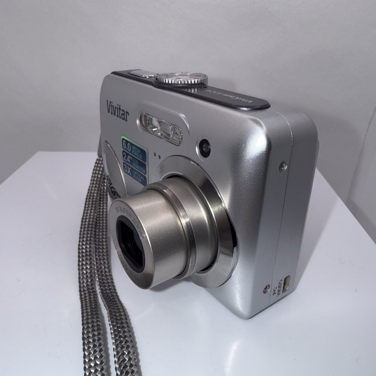 Vivitar 6324 6MP Digital Camera Tested Working + Charger Batteries Case 4GB VGC
