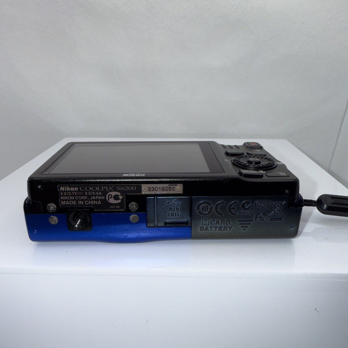 Digital Camera Nikon Coolpix S6200 16.2MP Blue Tested + Charger Battery 16GB SD