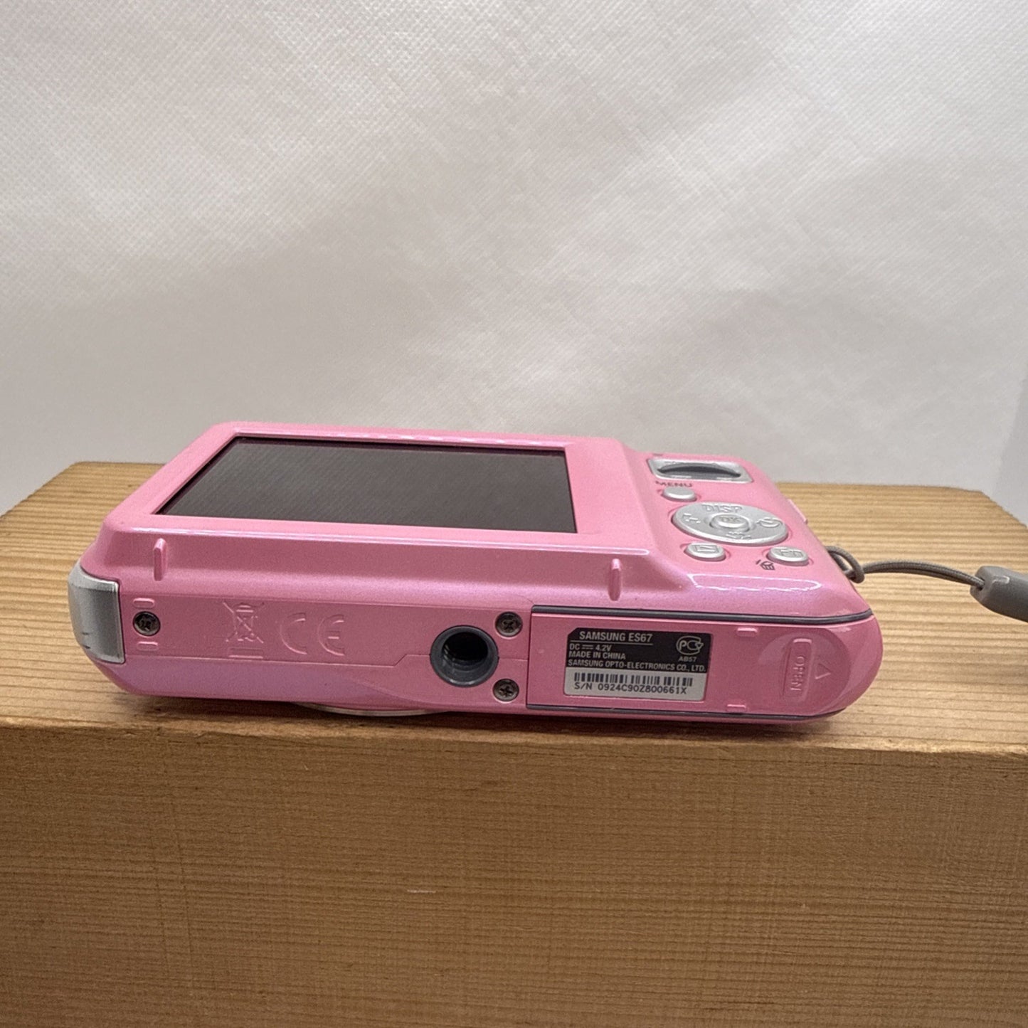 Samsung ES Series ES67 10.2MP Digital Camera  (Tested Working)