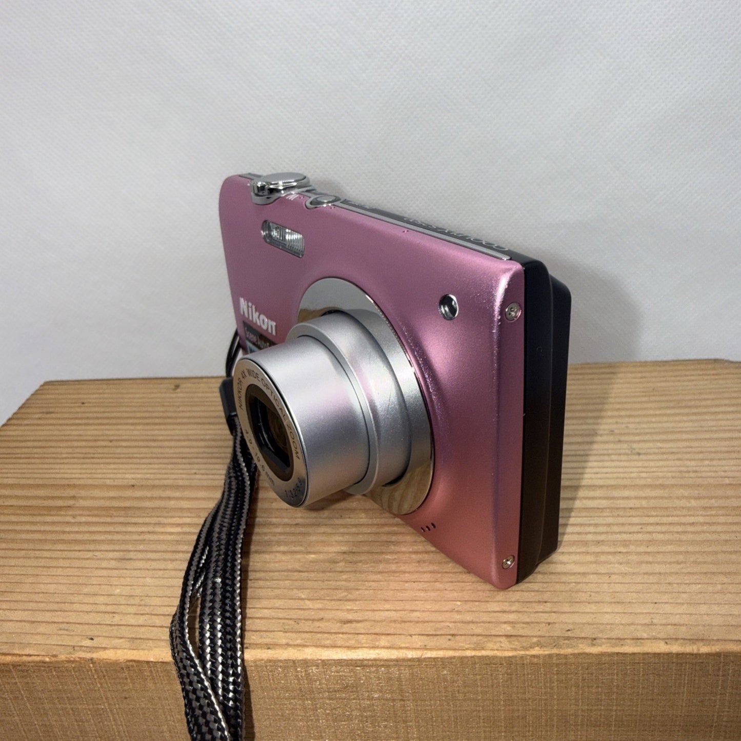 Nikon Coolpix S2500 12MP Pink Digital Camera Tested + Charger Battery 4GB SD Y2K