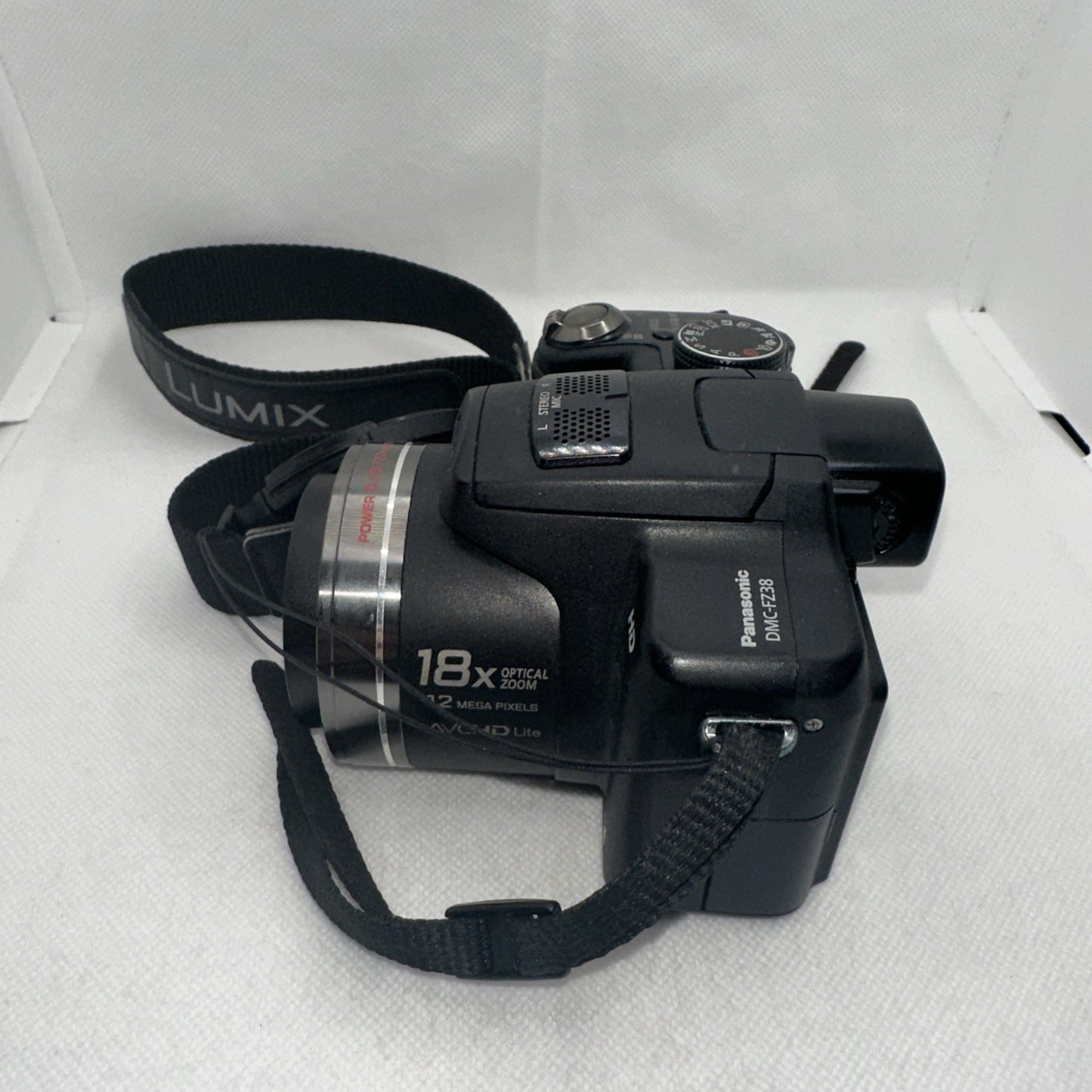 Panasonic Digital Camera Lumix FZ38 12.1MP Tested Plus Charger Battery 16GB SD7