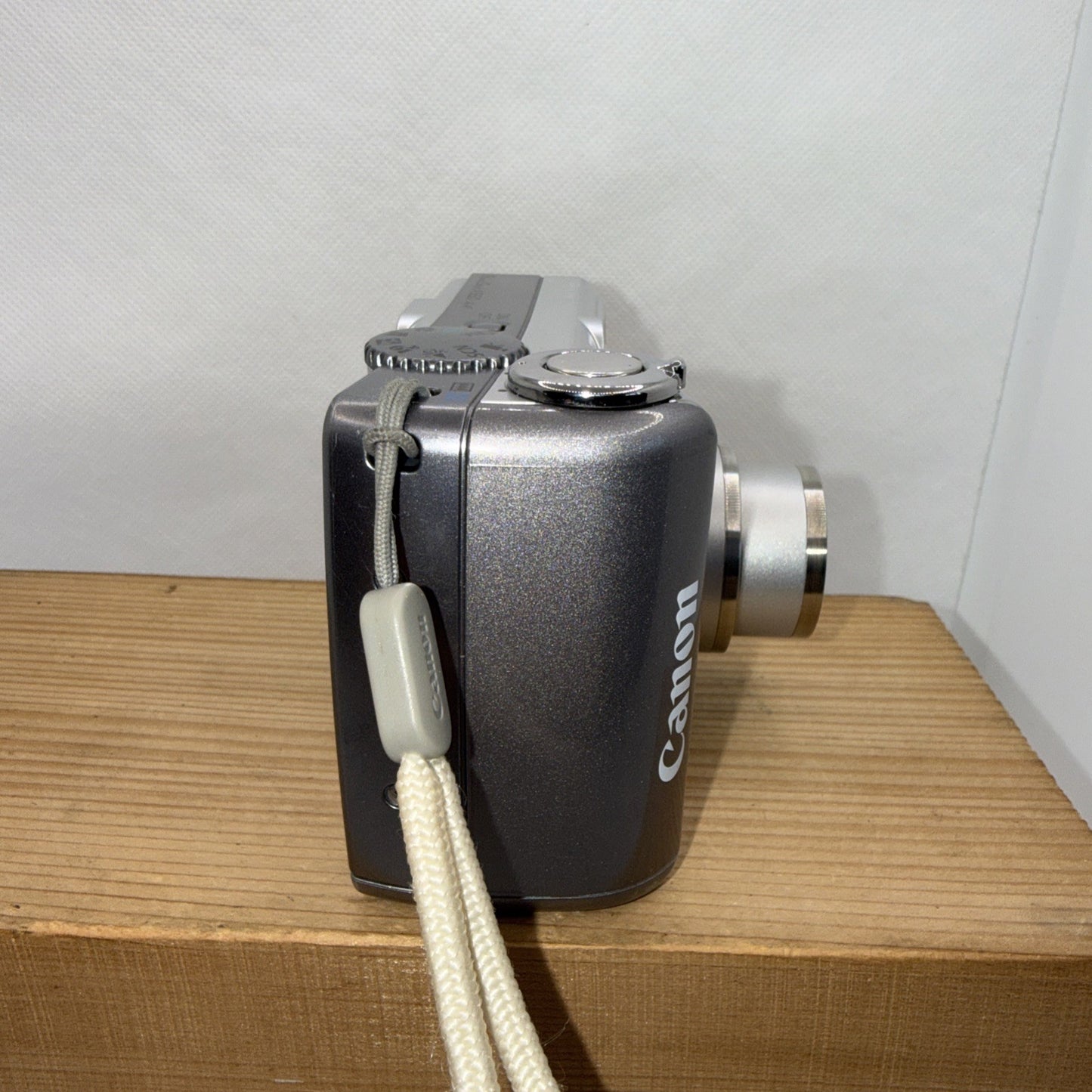Canon Powershot A560 7.1mp Digital Camera SD Card  & Case Fully Tested & Working