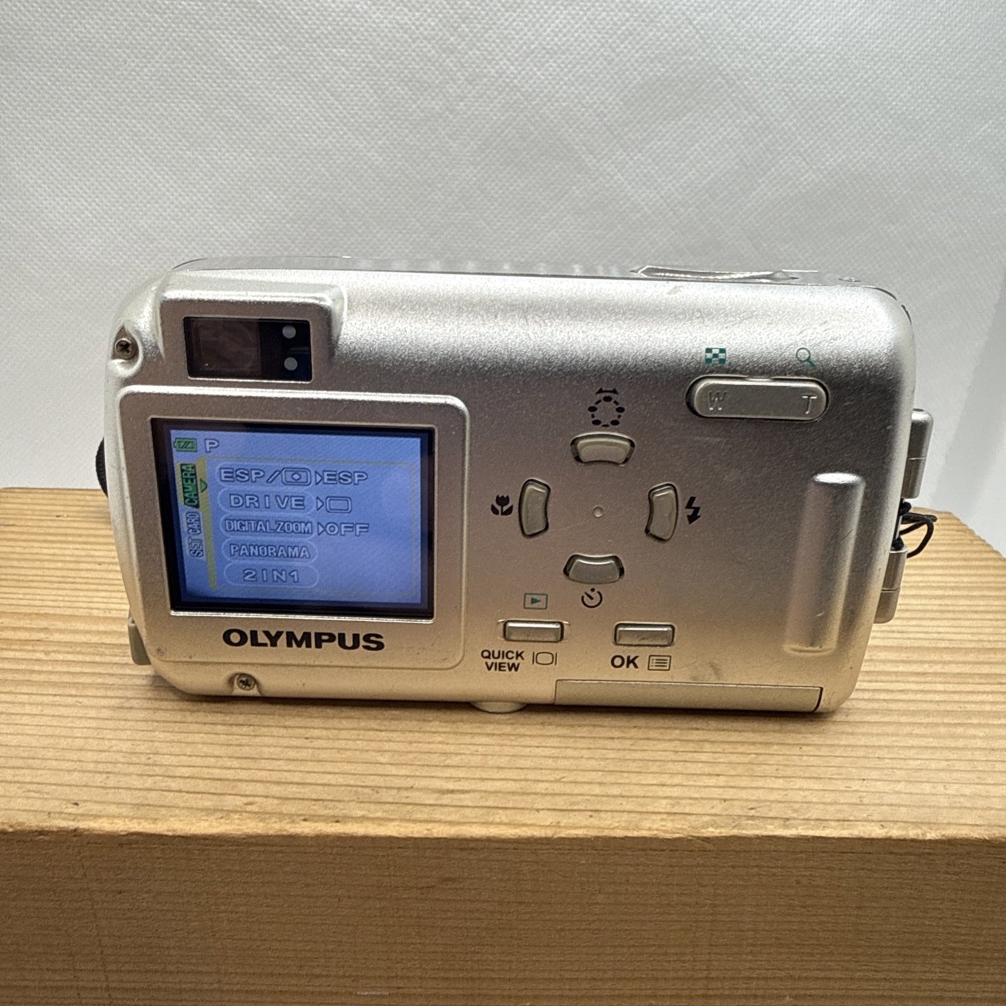 Olympus Digital Camera Mju 300 3.2MP Tested Boxed + Charger Battery Memory Case
