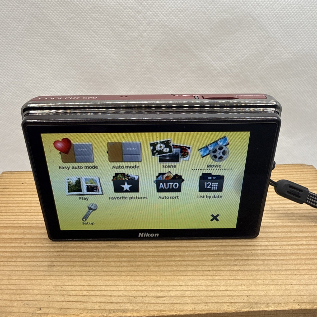 Nikon Coolpix S70 12.1MP Digital Camera Tested + Charger Battery 8GB SD Case