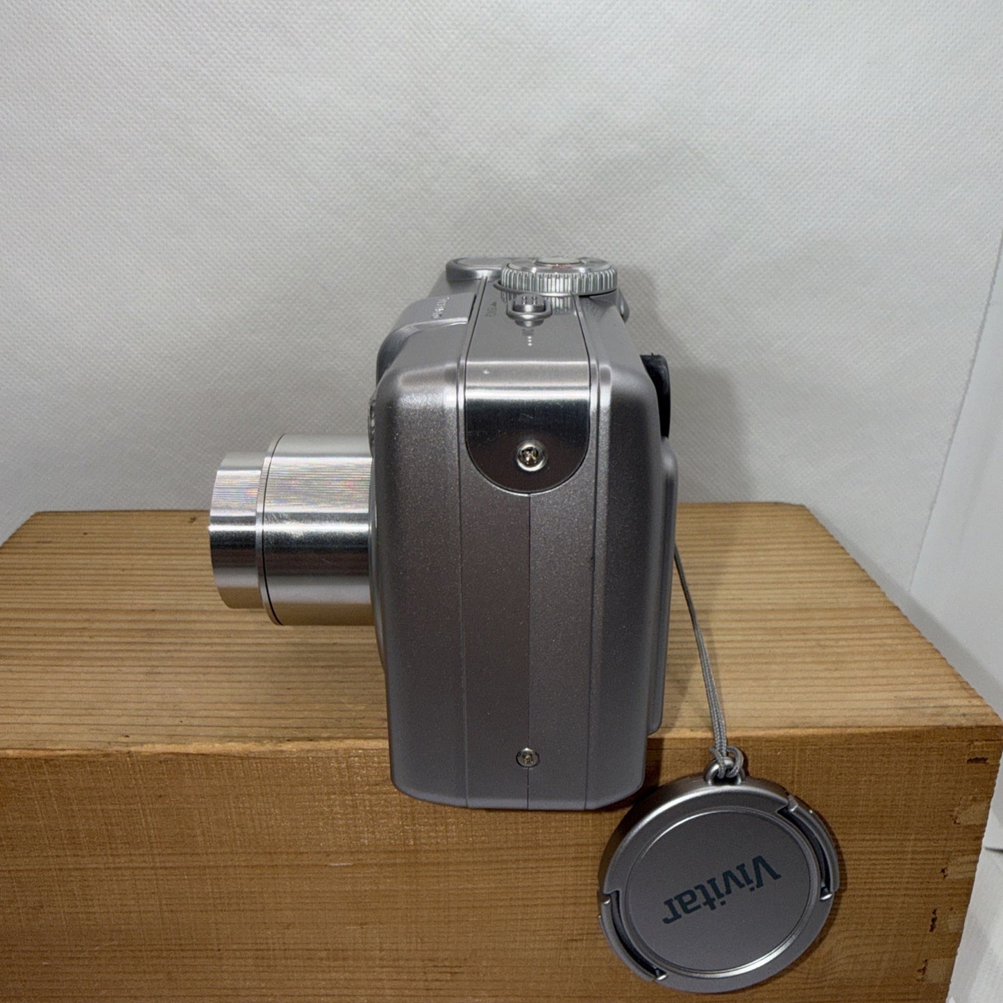 Vivitar Digital Camera Vivicam 3935 5.0MP Silver Tested Plus 1GB SD Memory Card
