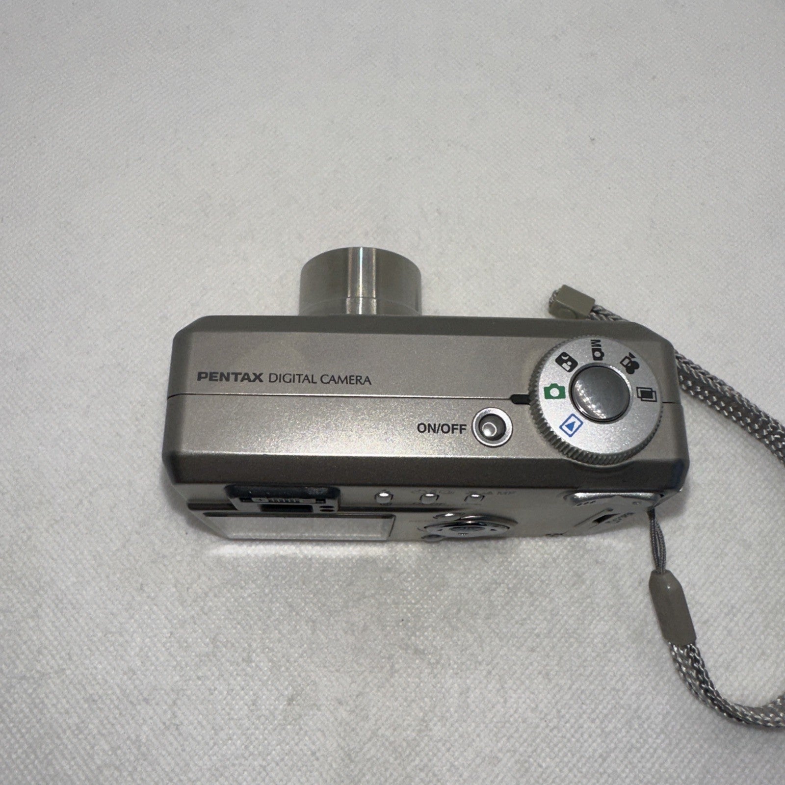 Vintage Pentax Optio 430 4MP Digital Camera Tested Plus Charger Battery Memory5