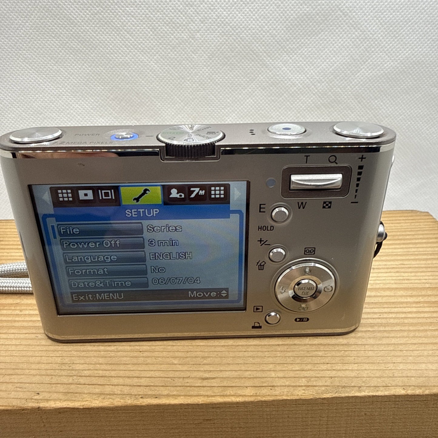 Samsung NV3 7.2MP Digital Camera Tested + Charger Battery 2GB SD Memory Card