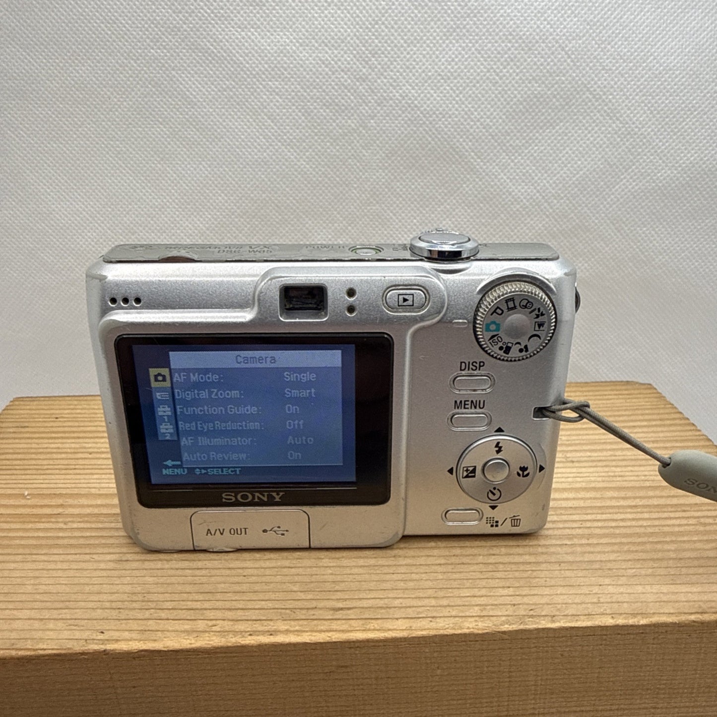 Sony Cybershot DSC-W35 7.2MP Digital Camera Tested + Charger Battery Memory