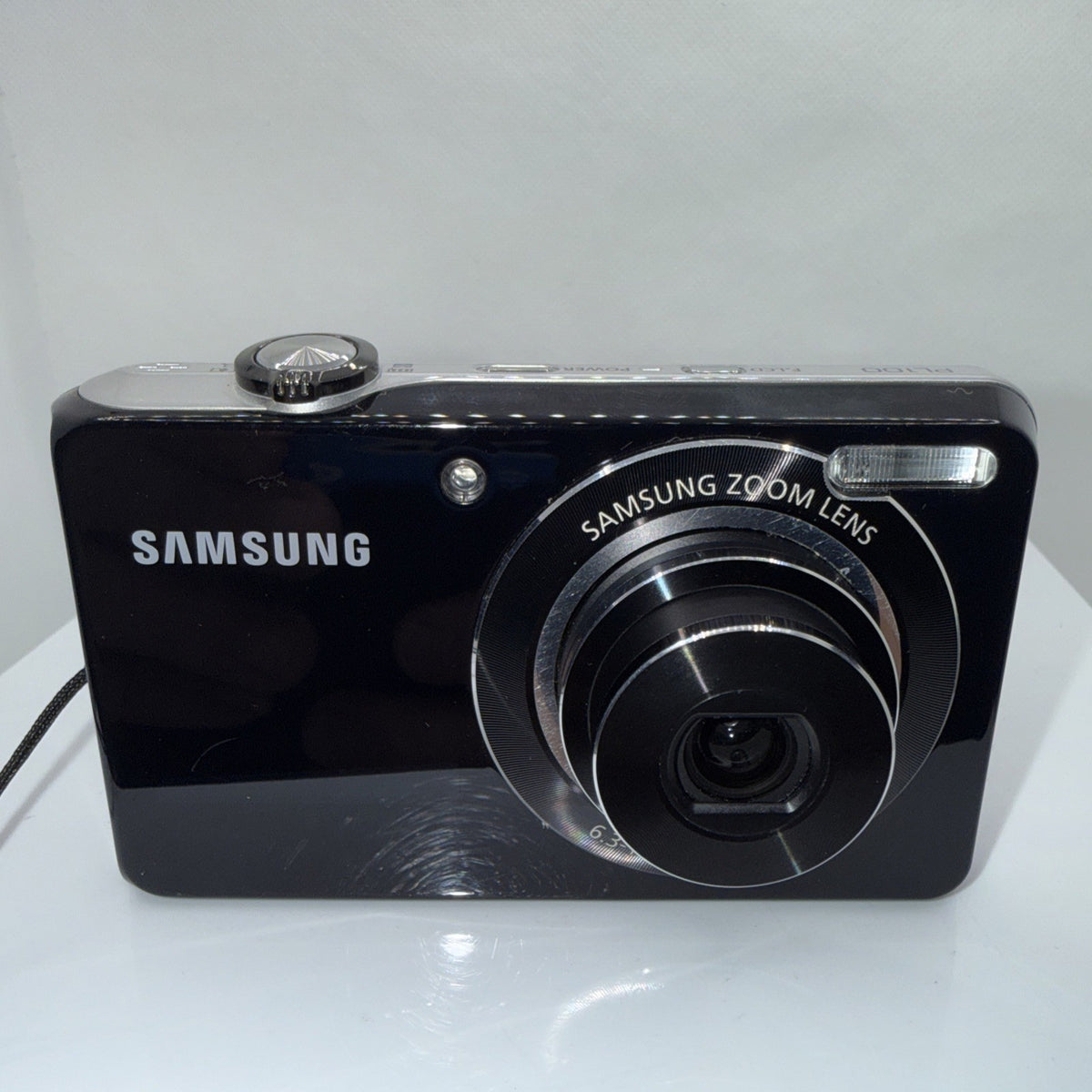 Samsung PL100 12.2MP Selfie Screen Digital Camera Tested + Charger Battery 4GB