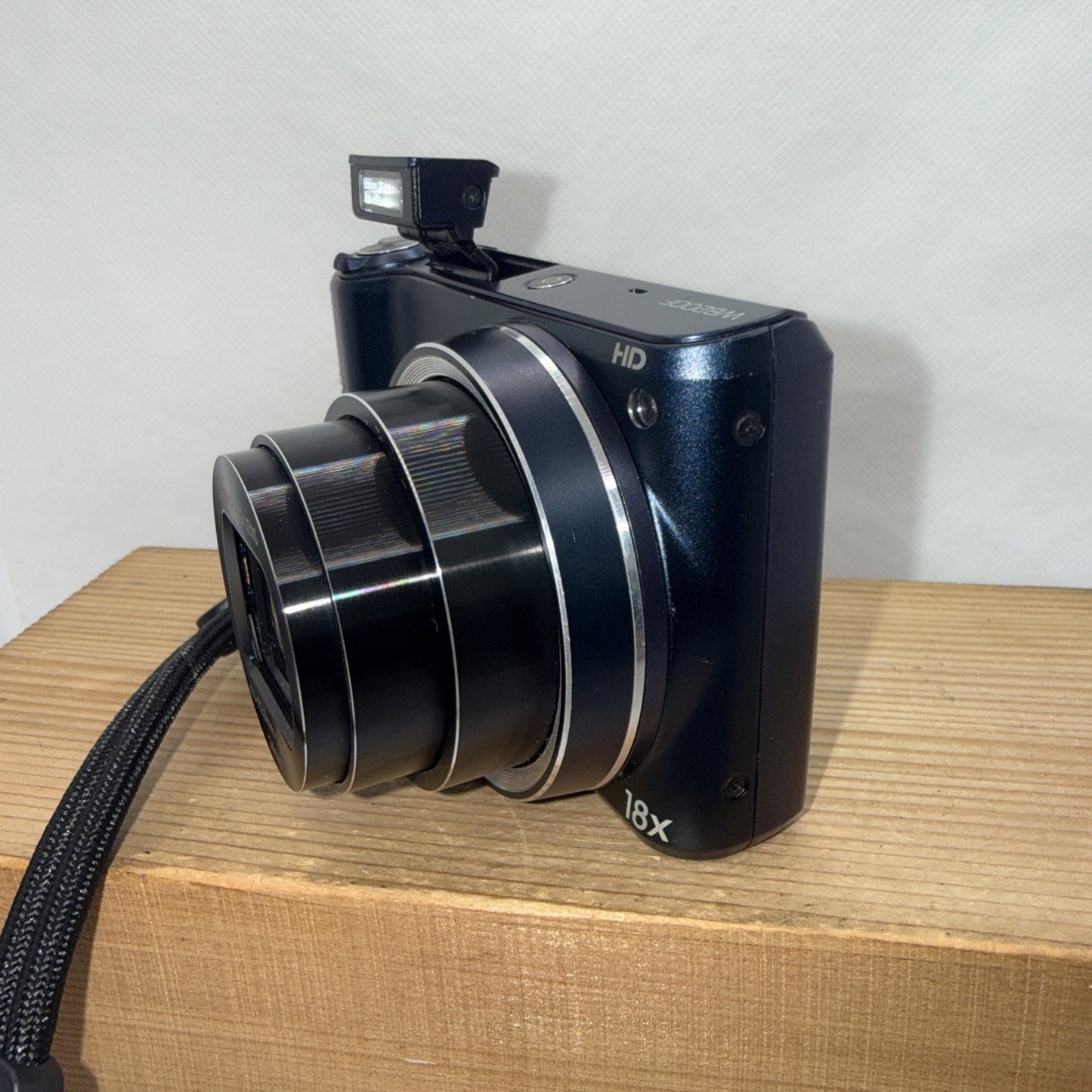 Samsung WB200F 14.2MP Digital Camera WiFi Tested Working + Charger Battery 8GB