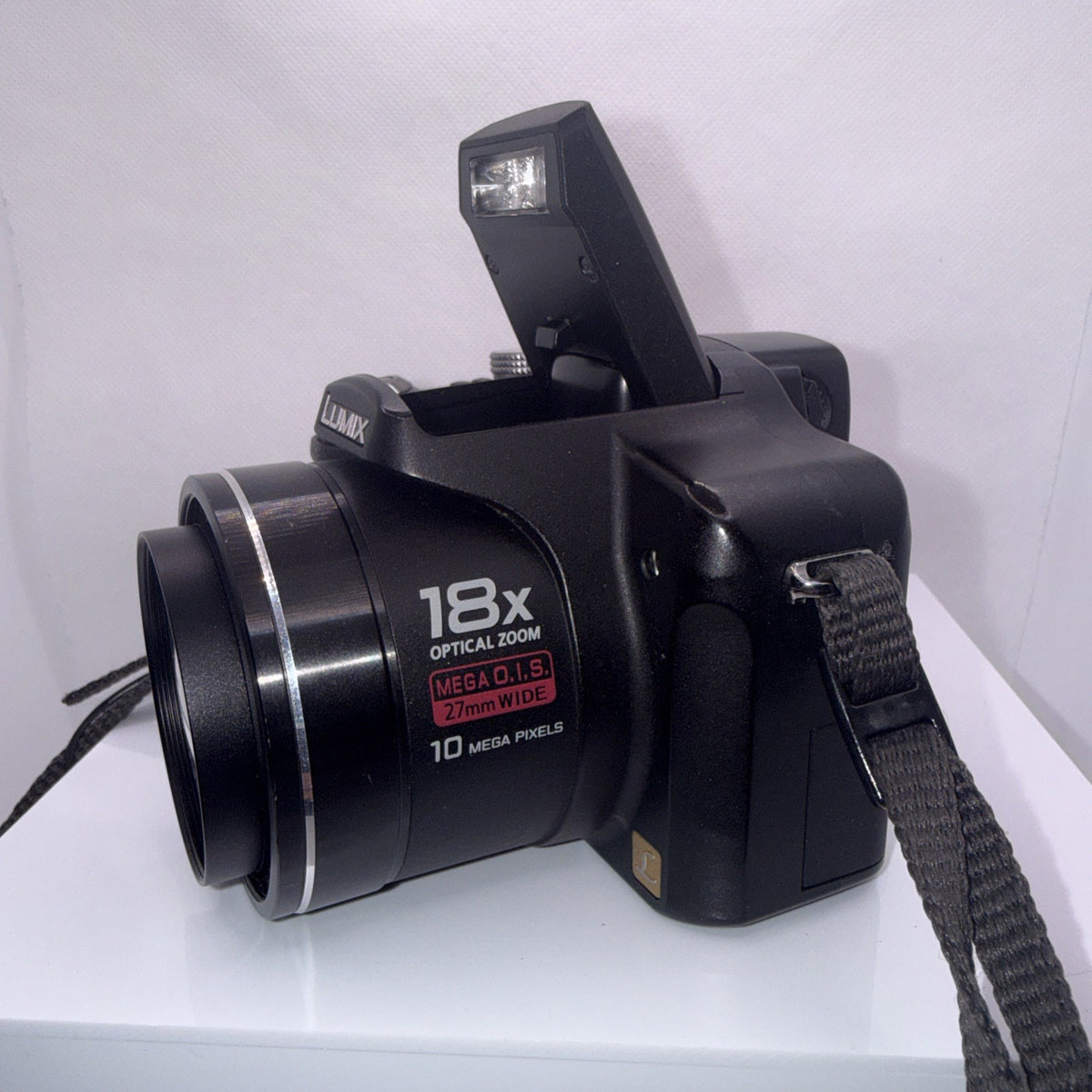 Digital Camera Panasonic Lumix DMC-FZ28 10.1MP Tested + Charger Battery 2GB SD
