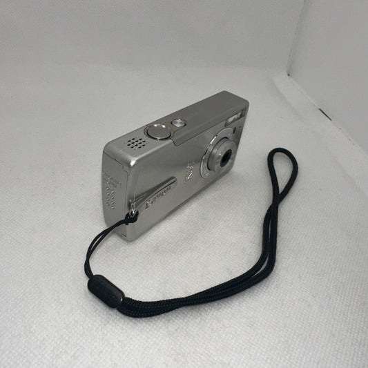 Canon PC1060 IXUS i 4MP Compact Digital Camera Charger Battery Memory0