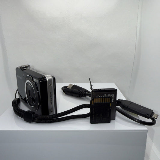 Samsung PL100 12.2MP Selfie Screen Digital Camera Tested + Charger Battery 4GB