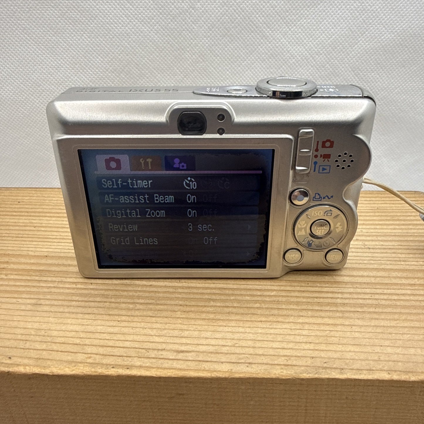 Canon IXUS 55 5MP Metal Digital Camera Tested + Charger Battery 4GB SD Case