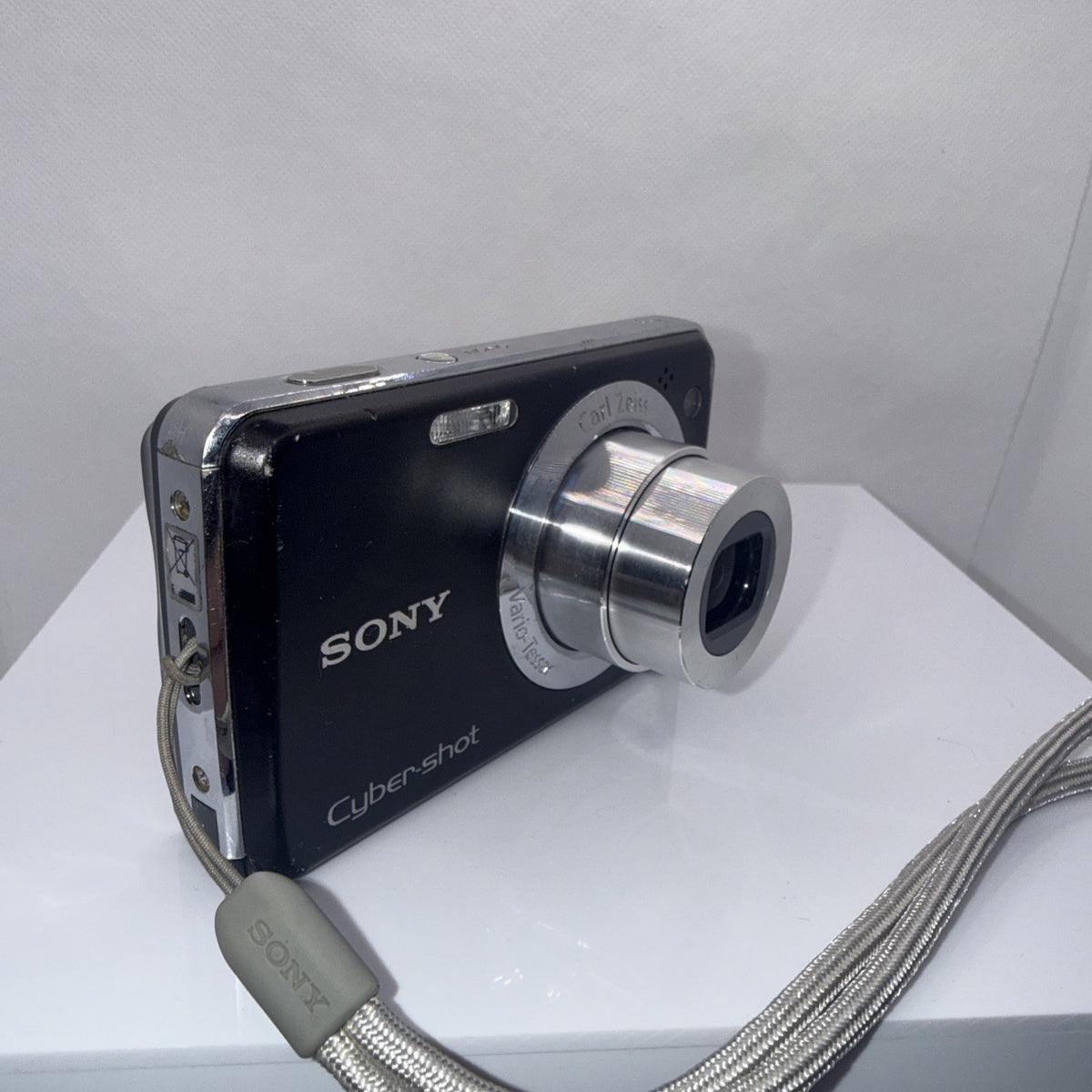 Sony Cyber-shot DSC-W215 12.2MP Digital Camera Tested + Charger Battery Memory
