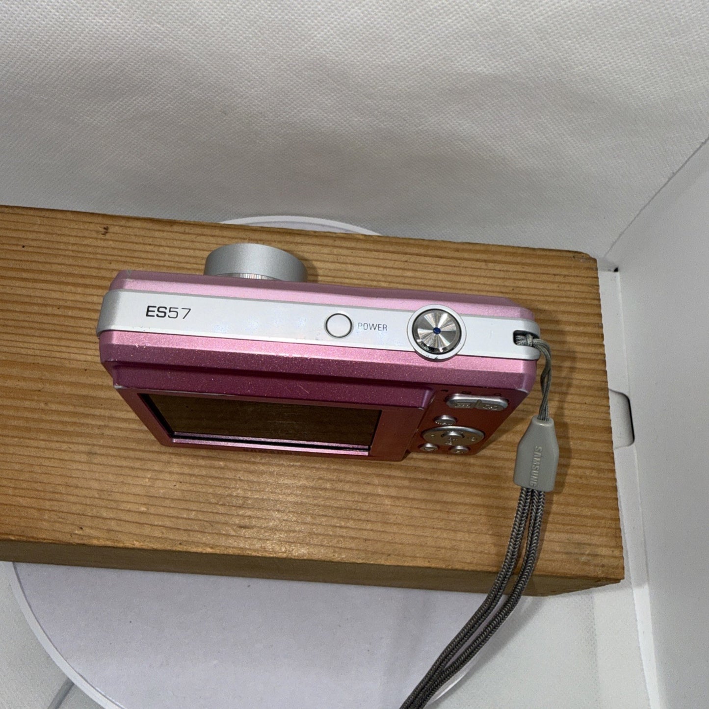 Samsung ES57 Pink 10.2MP Digital Camera Tested + Charger Battery 4GB SD & Case