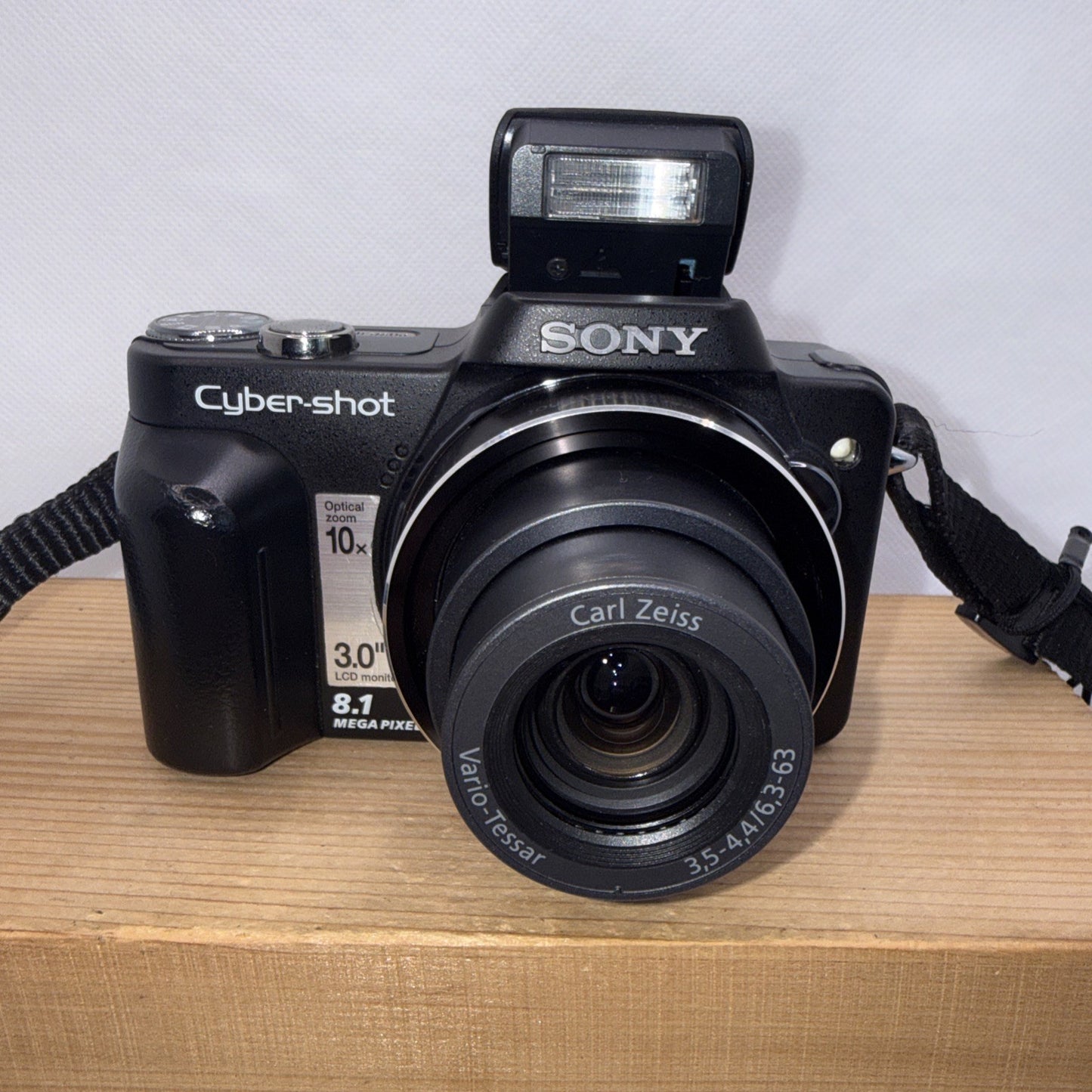 Sony Cyber-shot DSC-H10 Digital Camera 8.1MP Tested *minor Screen Issue* Bundle