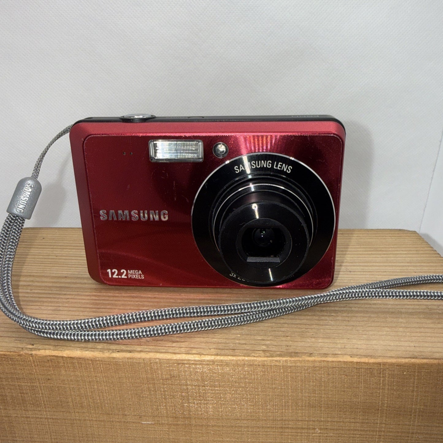 Samsung ES60 12.2MP Digital Camera Tested Boxed + Charger Battery 4GB SDCard