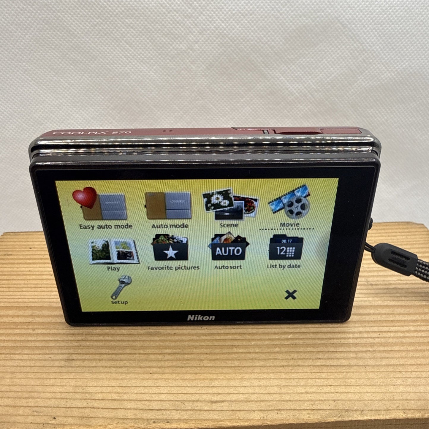 Nikon Coolpix S70 12.1MP Digital Camera Tested + Charger Battery 8GB SD Case