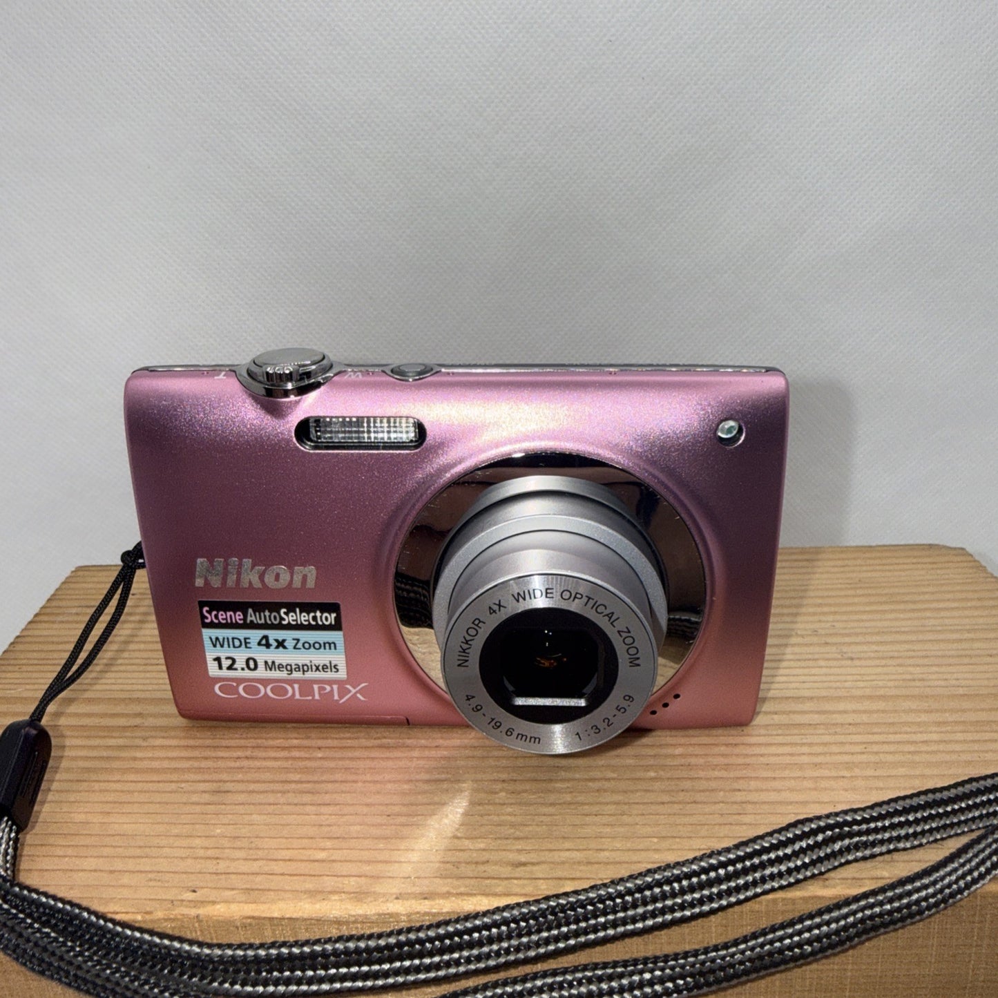Nikon Coolpix S2500 12MP Pink Digital Camera Tested + Charger Battery 4GB SD