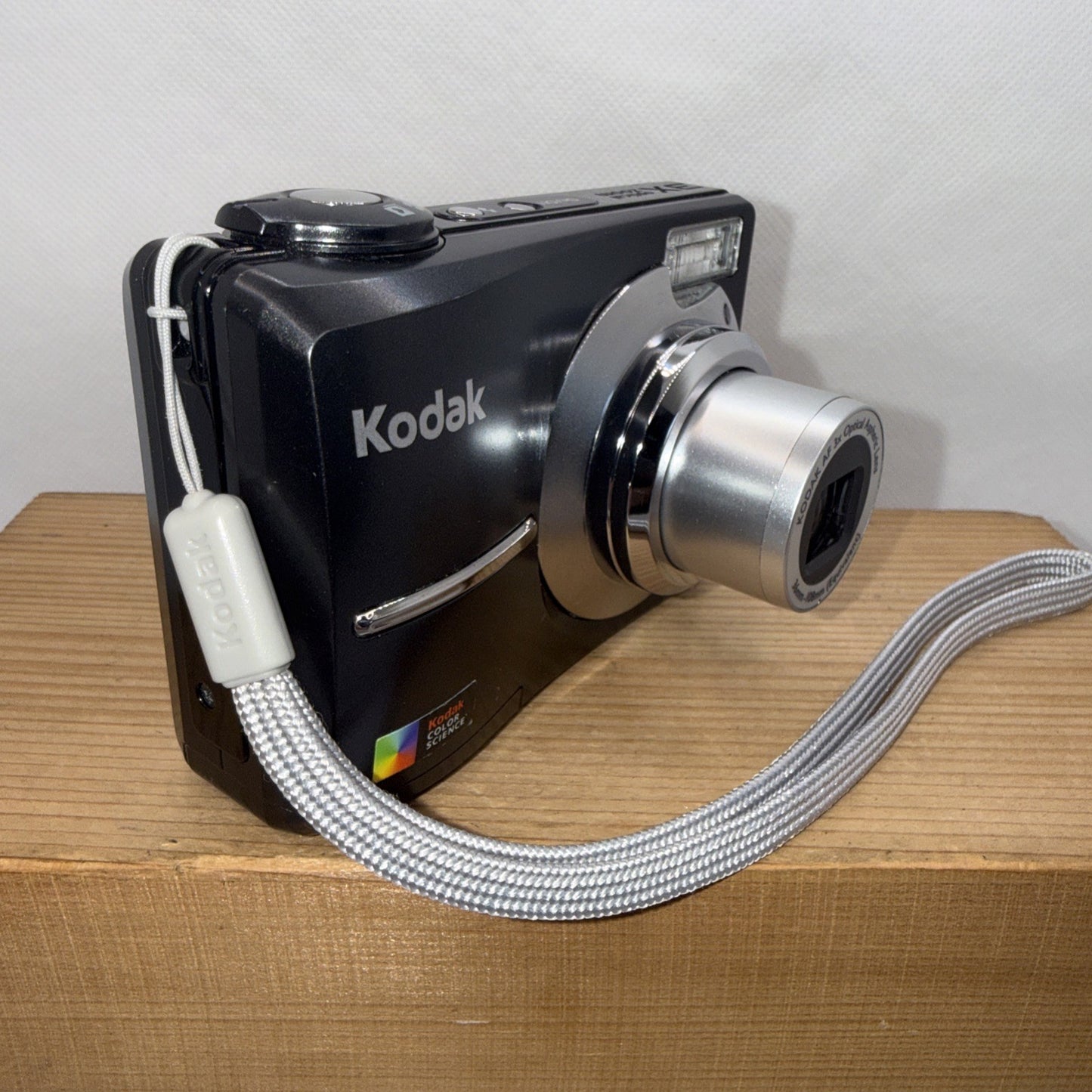 Kodak EasyShare C613 6.1MP Digital Camera Working Plus 4GB SD Memory Card