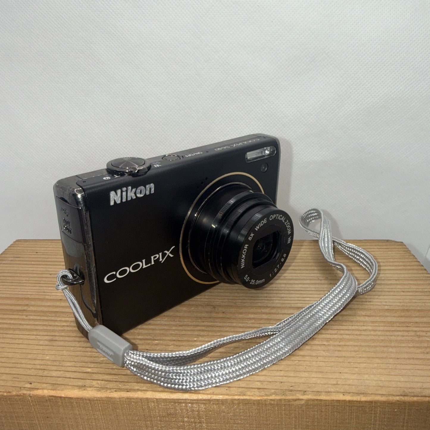 Nikon Coolpix S640 12.2MP Digital Camera Tested + Charger Battery 4GB SD Card