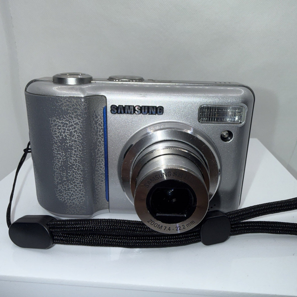 Samsung Digimax D103 10.1MP Digital Camera Tested + Charger Batteries 2GB SD
