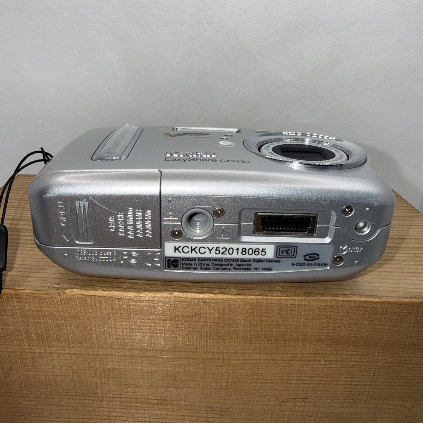 Kodak Digital Camera EasyShare CX7430 4.0MP Tested + 2GB SD Card Good Condition