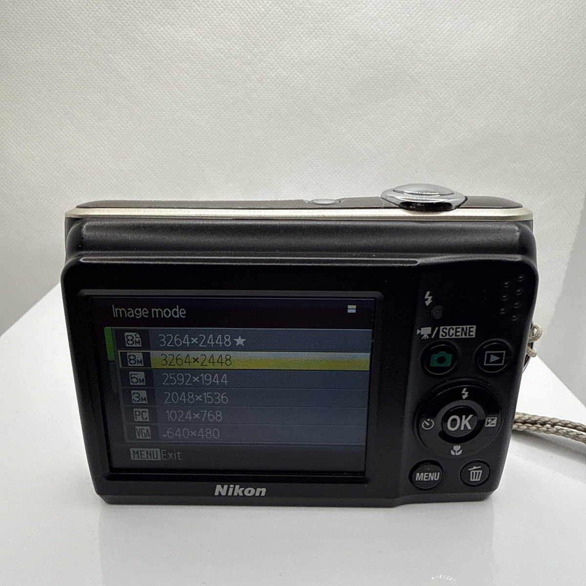 Nikon Coolpix L21 8MP Digital Camera Tested + Charger Batteries 4GB SD Full Kit
